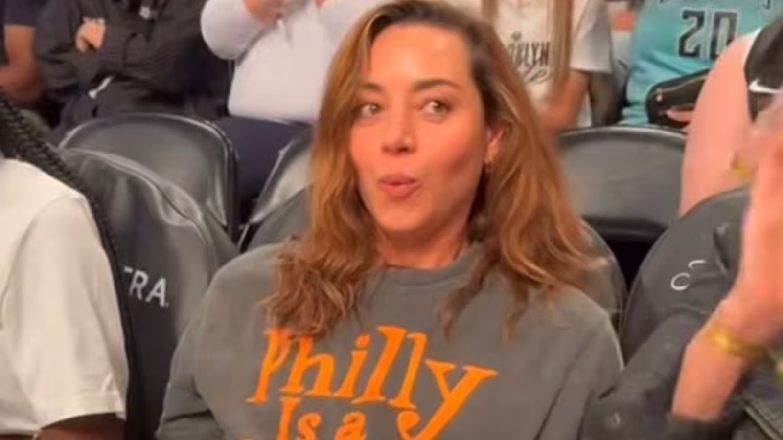 Aubrey Plaza watched a WNBA game wearing a shirt that repped Philly. Now, it’s close to selling out.
